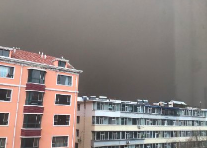吉林省白城市今天遭遇沙塵暴。（網絡圖片）