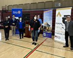 南海岸中心提供體育館 製作面罩捐醫護人員