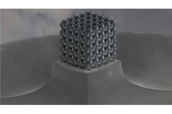 激光三维打印造出碳板晶格材料 比钻石更坚硬
