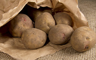 马铃薯也在最脏蔬果排名中 3步骤清洗要诀