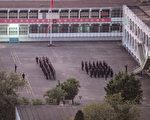 武力镇压逼人表态 香港掀起“文革式风暴”