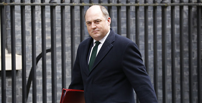 中共军机频扰台 英防长：不明智又危险