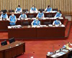 相隔221天 韩国瑜进议会做防疫报告