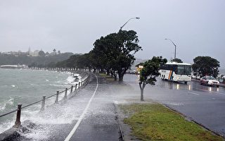来自澳大利亚的恶劣天气袭击新西兰