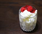 自製紅莓牛奶冰 原料簡單易得