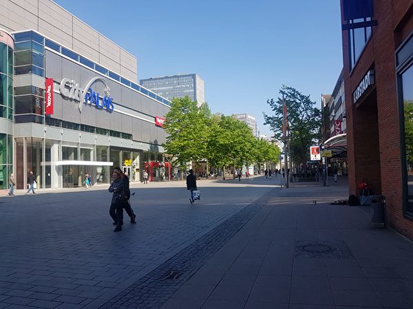 疫情下的杜伊斯堡的商業步行街。（私人攝於2020年4月19日）