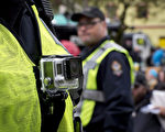 渥警局计划明年实现一线警员全戴摄像头