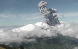 印尼梅拉比火山兩度噴發！火山灰衝高6公里