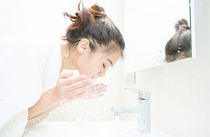 夏天肌膚容易出油 你的臉洗對了嗎？