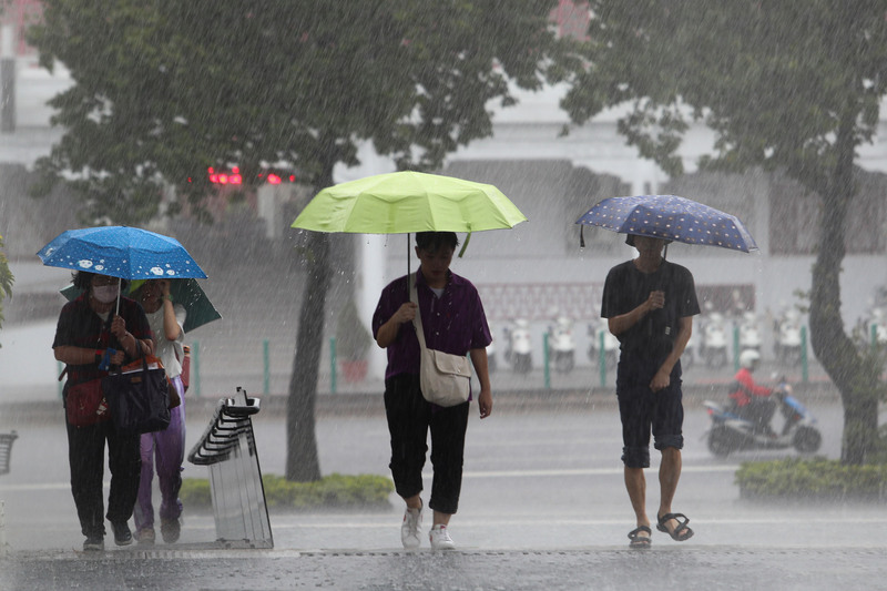 台湾中央气象局公布29日各县市白天降雨概率 气温 气象预报 大纪元