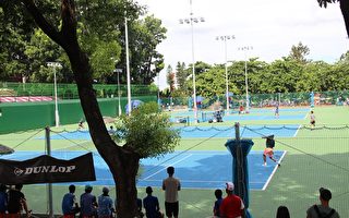全中运网球赛率先开打  潘孟安视察竞赛场地