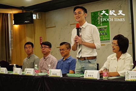 民进党中央党部青年部主任蔡沐霖亲自出席半线新芽记者会。