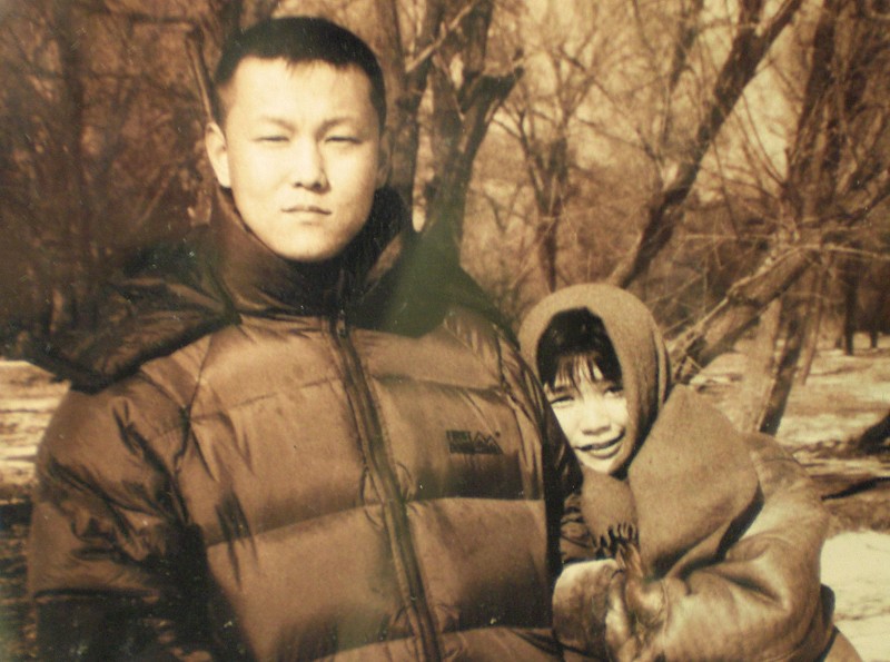 北京画家许那（右）和丈夫于宙。于宙2008年被中共迫害致死。（明慧网）