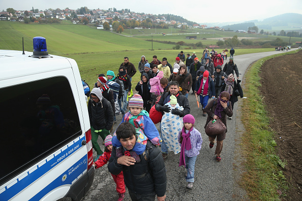 德國註冊難民逾180萬 去年申請者減少