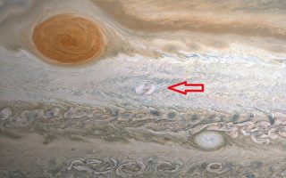 木星表面突然出現一個新漩渦
