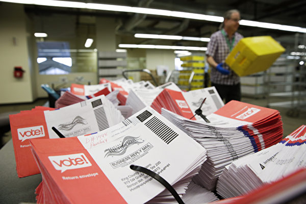 提前郵寄投票是否可以重新投票等爭議，成為矚目的焦點（JASON REDMOND / Getty Image）