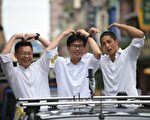 陪陈其迈扫街 吴怡农：投下选票实行发言权