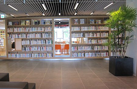 屏东县立图书馆历经2年改造整修，打造全龄化、多元化、生活化的阅读空间。