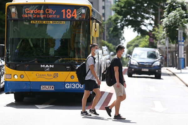 政府同意复审戴口罩措施巴士司机取消罢工 社区征询 乘客 大纪元