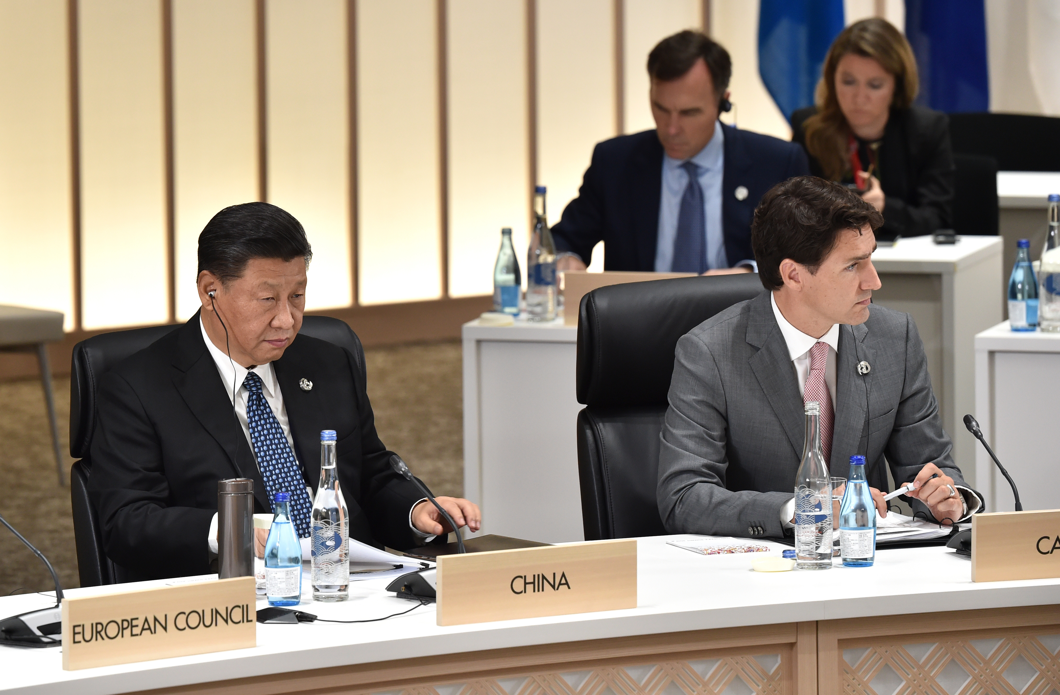 2019年6月29日,中共国家主席习近平(左)和加拿大总理特鲁多(右)在日本大阪举行的G20峰会上。(Kazuhiro NOGI - Pool/Getty Images)