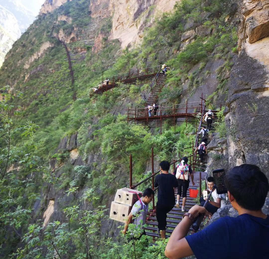 湖北最危险的天梯  ChinaTravel 中國觀光景點