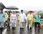 繼續鐵人行程 陳其邁山區視察關心水情