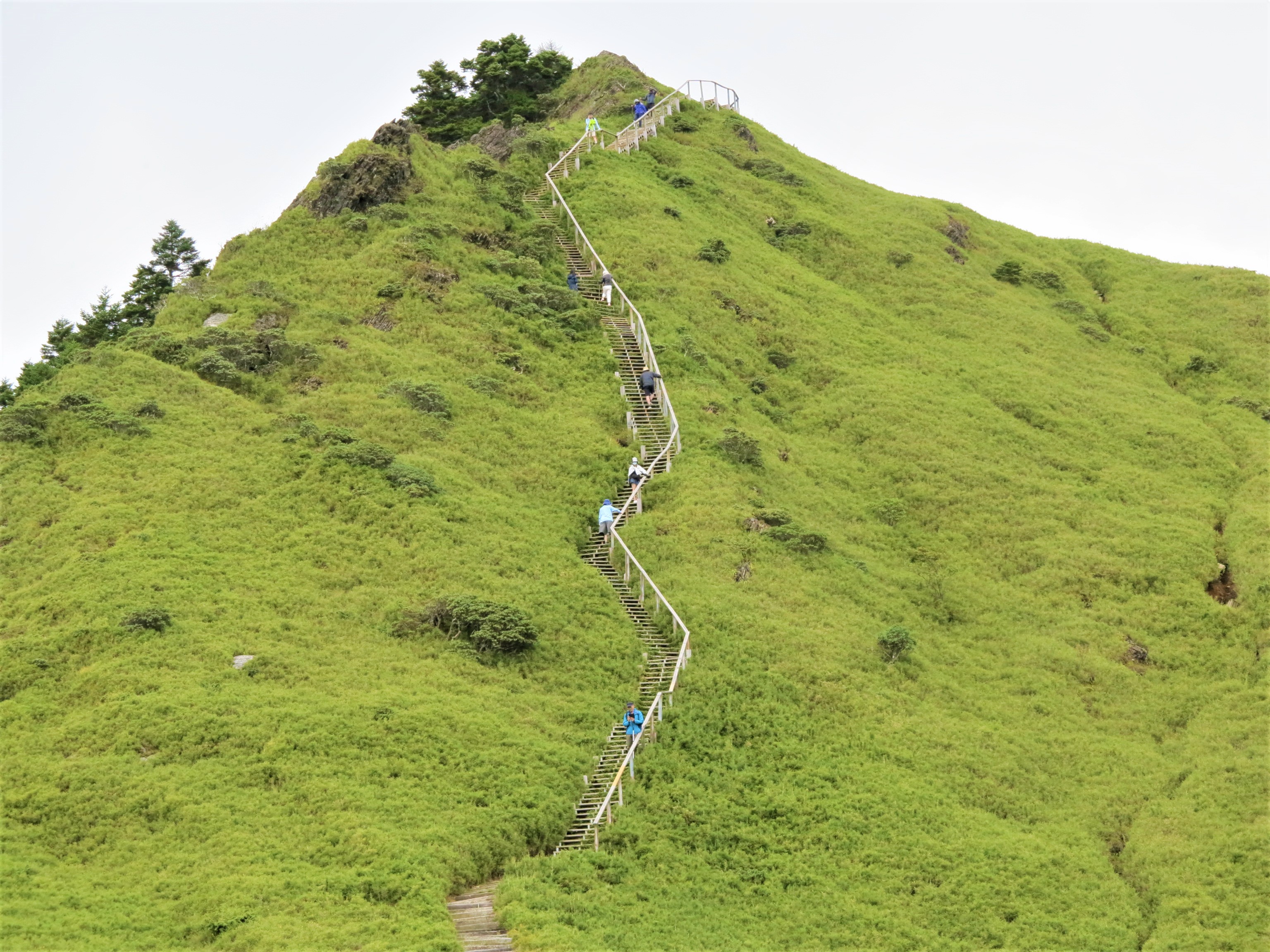 台湾高山轻旅 登顶合欢群峰览高原景致 合欢山 梨山宾馆 大纪元