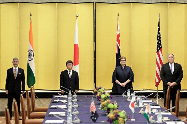 從左到右分別為印度外長Subrahmanyam Jaishankar、日本外相Toshimitsu Motegi、澳洲外長Marise Payne和美國國務卿蓬佩奧。（Kiyoshi Ota/POOL/AFP）