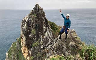 唐振剛出外景挑戰烏岩角 攀岩過程有驚無險