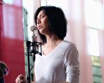 孙燕姿线上音乐会升级演出 不改清新本色出场