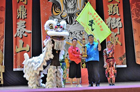 各路狮王问鼎泰山 鸣鼓开赛震响四方
