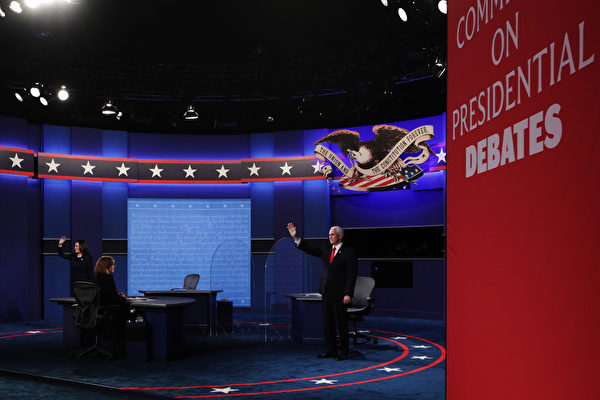 组图：美国副总统候选人辩论 彭斯对哈里斯