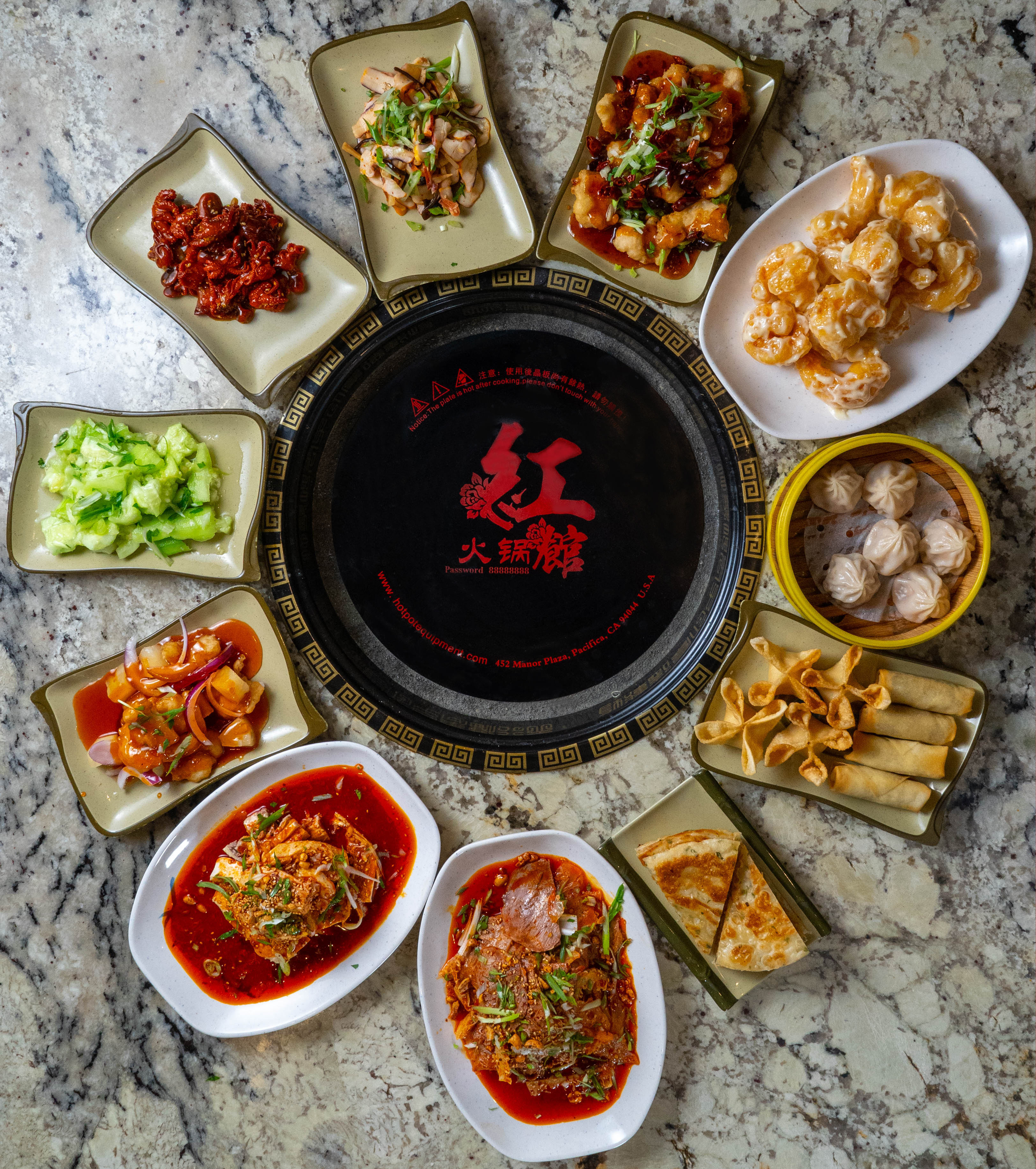 湾区KTV“红馆”一声笑火锅杯酒歌百首| 湾区火锅| 湾区卡拉OK | 红馆火锅| 大纪元