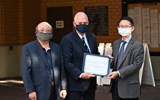 莫德斯托市长感谢湾区台湾商会赠送口罩