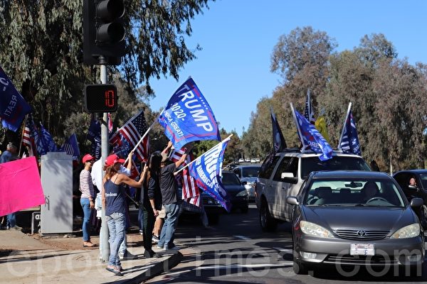 圣地亚哥波威市（Poway）声援川普集会