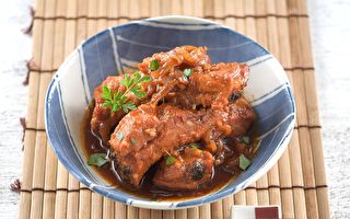 【电锅料理】一次出2道菜～韩式排骨、南瓜烧肉