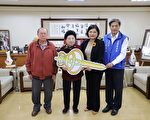 李楊絨女士捐贈消防警備車 完成弟弟遺願