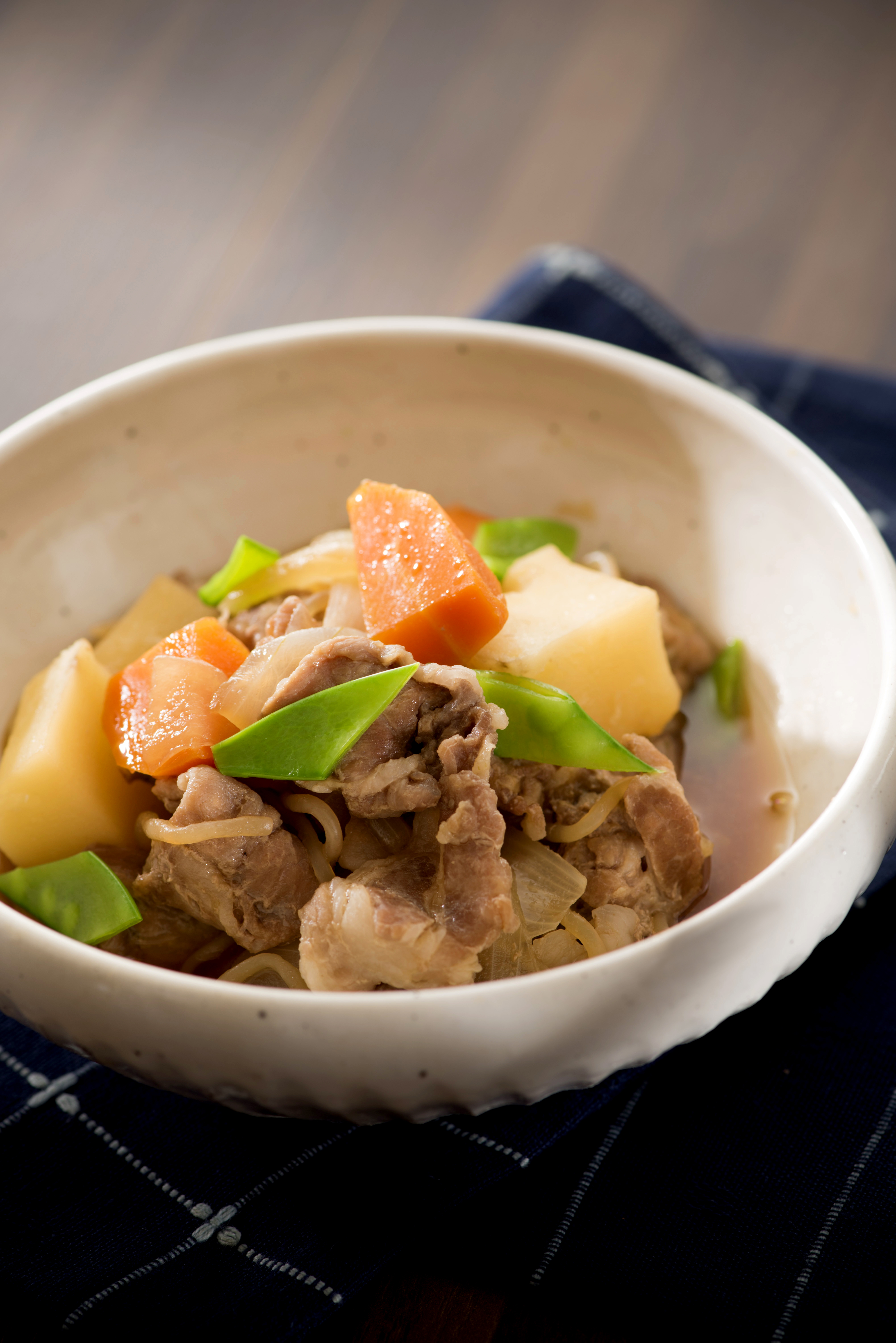 日本人氣家常料理鬆軟濃郁 馬鈴薯燉肉 食譜 味醂 蒟篛麵 大紀元