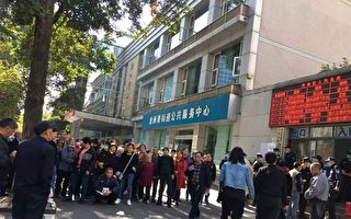 抗议庭审不公 重庆刘富祥当庭解除律师代理