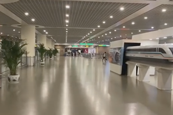 上海浦东国际机场新增确证病例 民众忧扩散