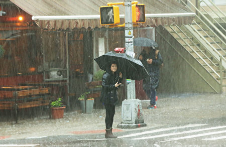 天氣預報 紐約聖誕假期將有暴風雨 紐約市 強風大雨 大紀元