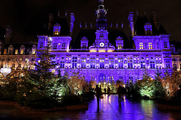組圖：疫情下巴黎城聖誕燈飾添節慶氛圍
