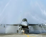 F-16升级进度落后 国防部：未来每月交机3架