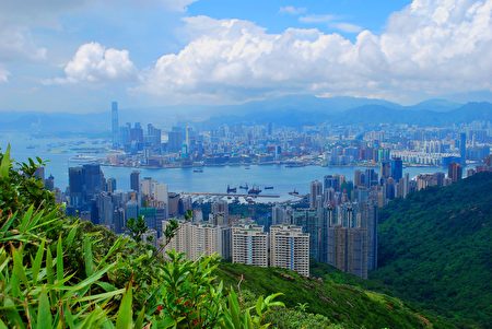 陸委會16日表示，修正《港澳條例》31條是選項之一，但從未有「將修法刪除港資等同外資」的規劃。圖為香港市容。