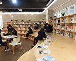 馆中社区共读站 “晴光书苑”揭牌启用
