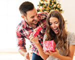 给对方惊喜 圣诞节送什么礼物好呢？