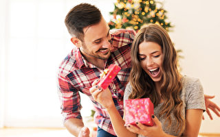 给对方惊喜 圣诞节送什么礼物好呢？