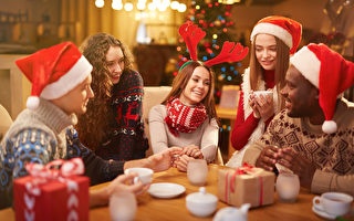 圣诞假期如何打扮？4种聚会穿出欢乐氛围