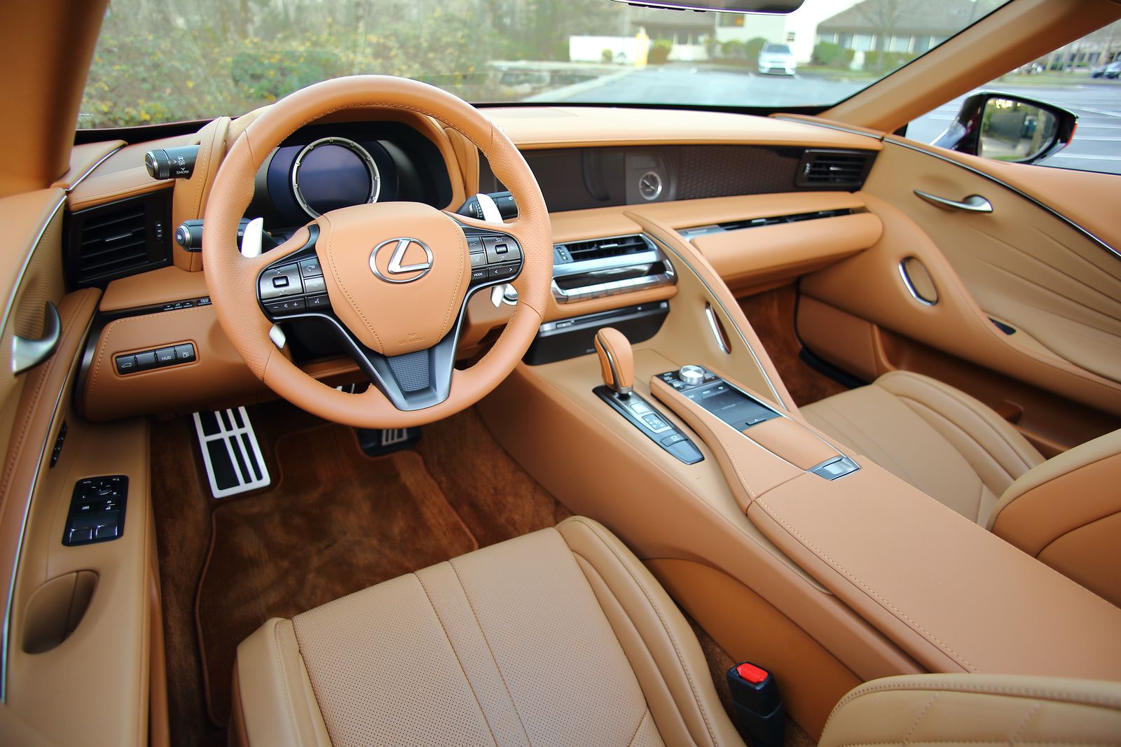 2021 Lexus LC500 Convertible。〈李奧／大紀元〉