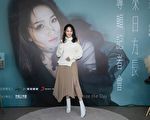 朱俐静发片泪谈罹癌 坦承心情低落 正治疗中